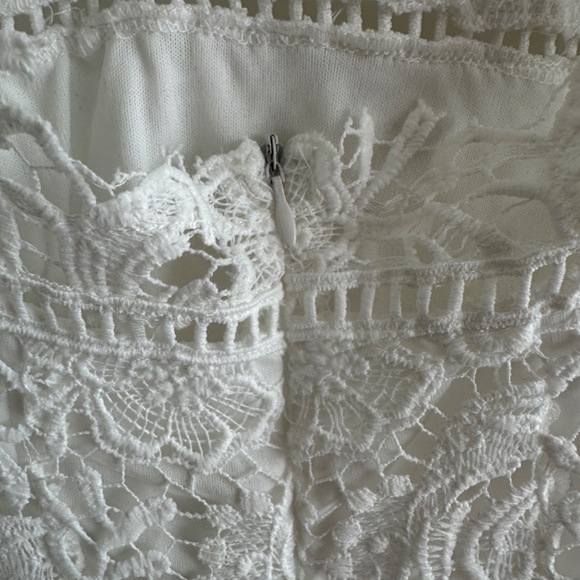 White Lace Dress 70s Style w/Bell Sleeves - Picture 7 of 8